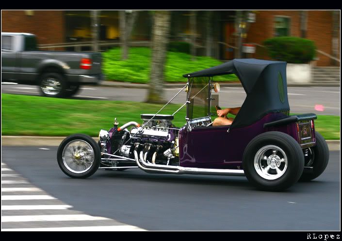 IMAGE: http://i302.photobucket.com/albums/nn100/velmaxcreeper/Car%20show%20part%202/Picture-198.jpg