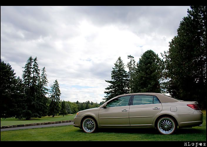 IMAGE: http://i302.photobucket.com/albums/nn100/velmaxcreeper/Toyota%20Avalon/IMG_3760.jpg
