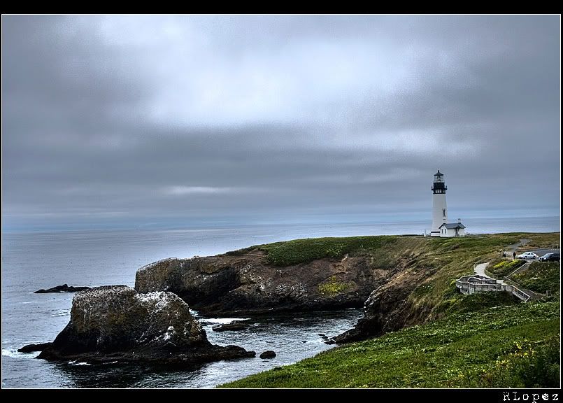 IMAGE: http://i302.photobucket.com/albums/nn100/velmaxcreeper/Yakina%20Bay%20Lighthouse/LIGHTHOUSE-HDR.jpg