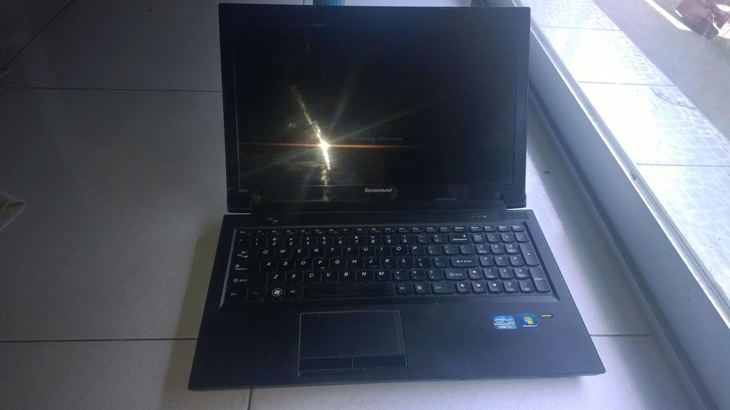 Lenovo B570 Core I3 2350 Ram 4GB HDD 320GB giá chỉ 3.500.000 - 2