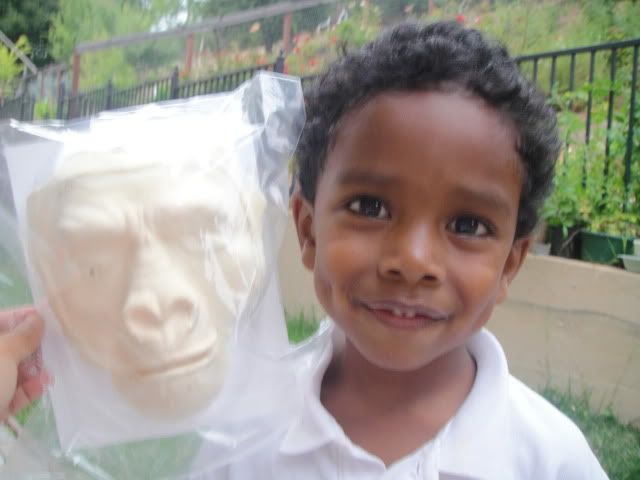 FUTUREGORILLA031.jpg