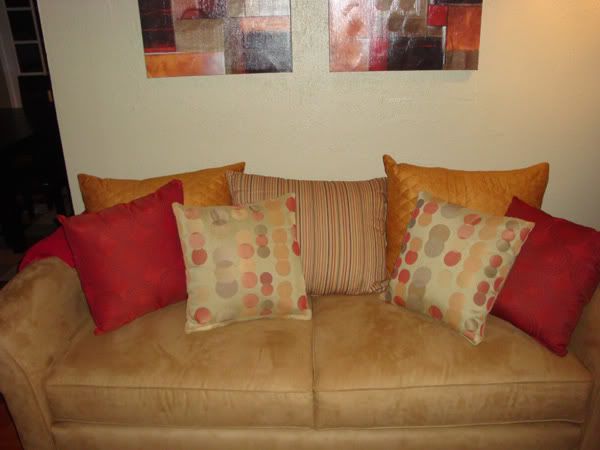 couch1.jpg