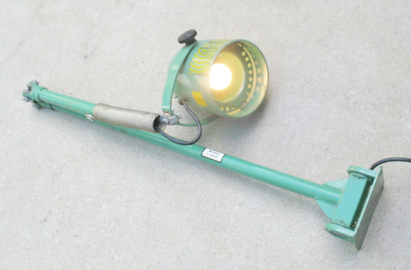 Vintage KELLEY Folding LOADING DOCK Light Lamp Industrial Overhead