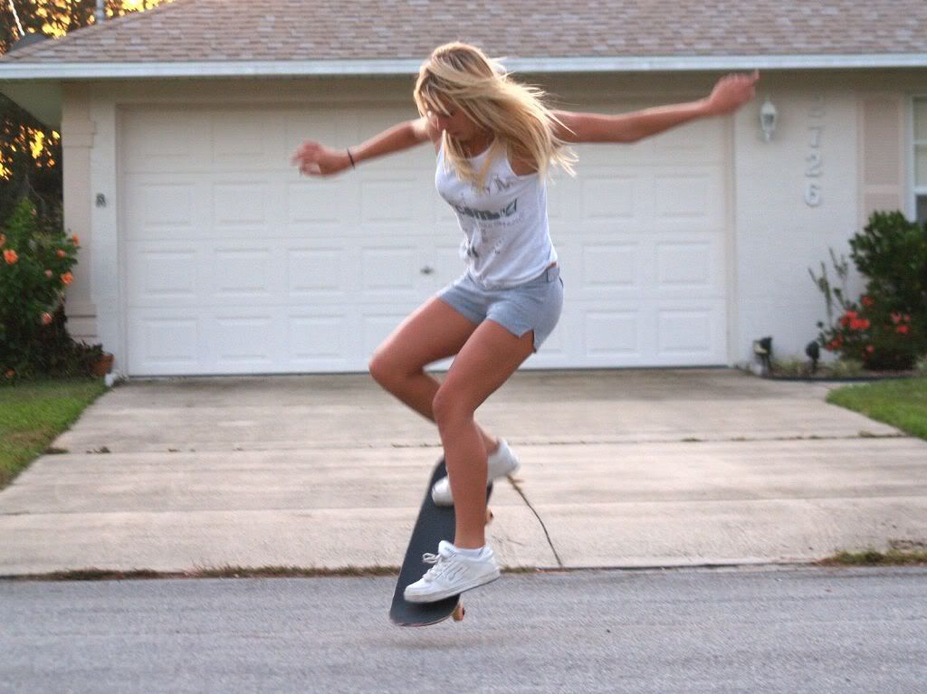 Obrázok “http://i302.photobucket.com/albums/nn112/babeeshay15/skateboarding.jpg” sa nedá zobraziť, pretože obsahuje chyby.