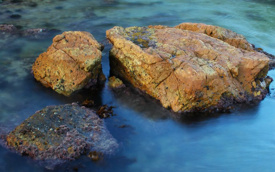 eRocksatKianinnybay.jpg