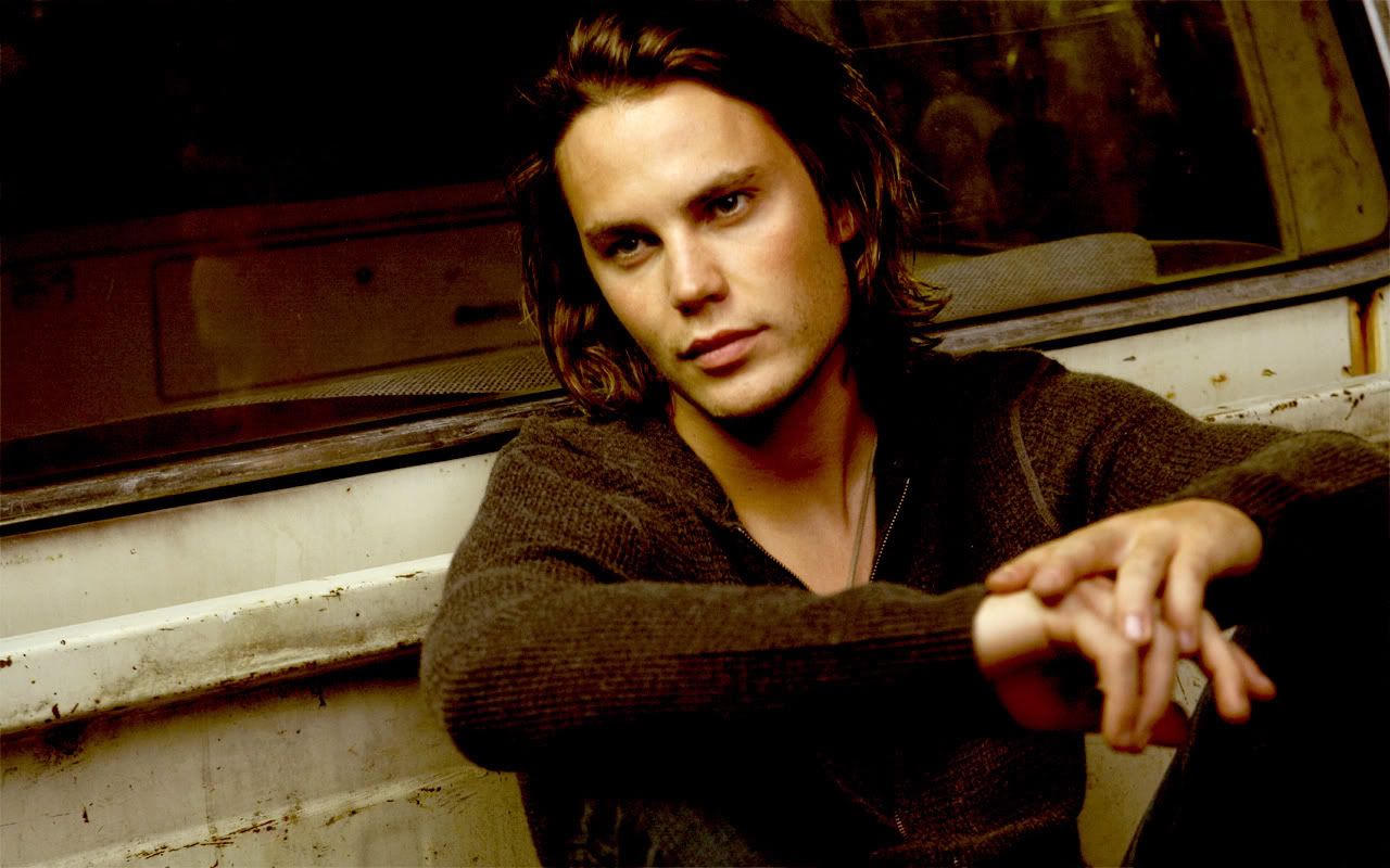 Taylor Kitsch - Images