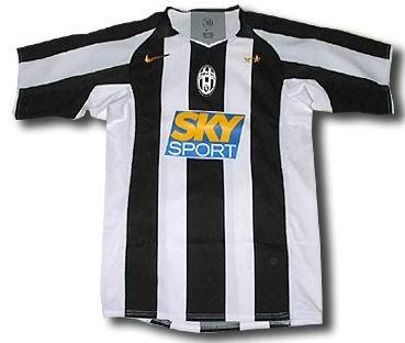 Dres Juventusa - sezona 04-05 nogomet Italija Serie-A