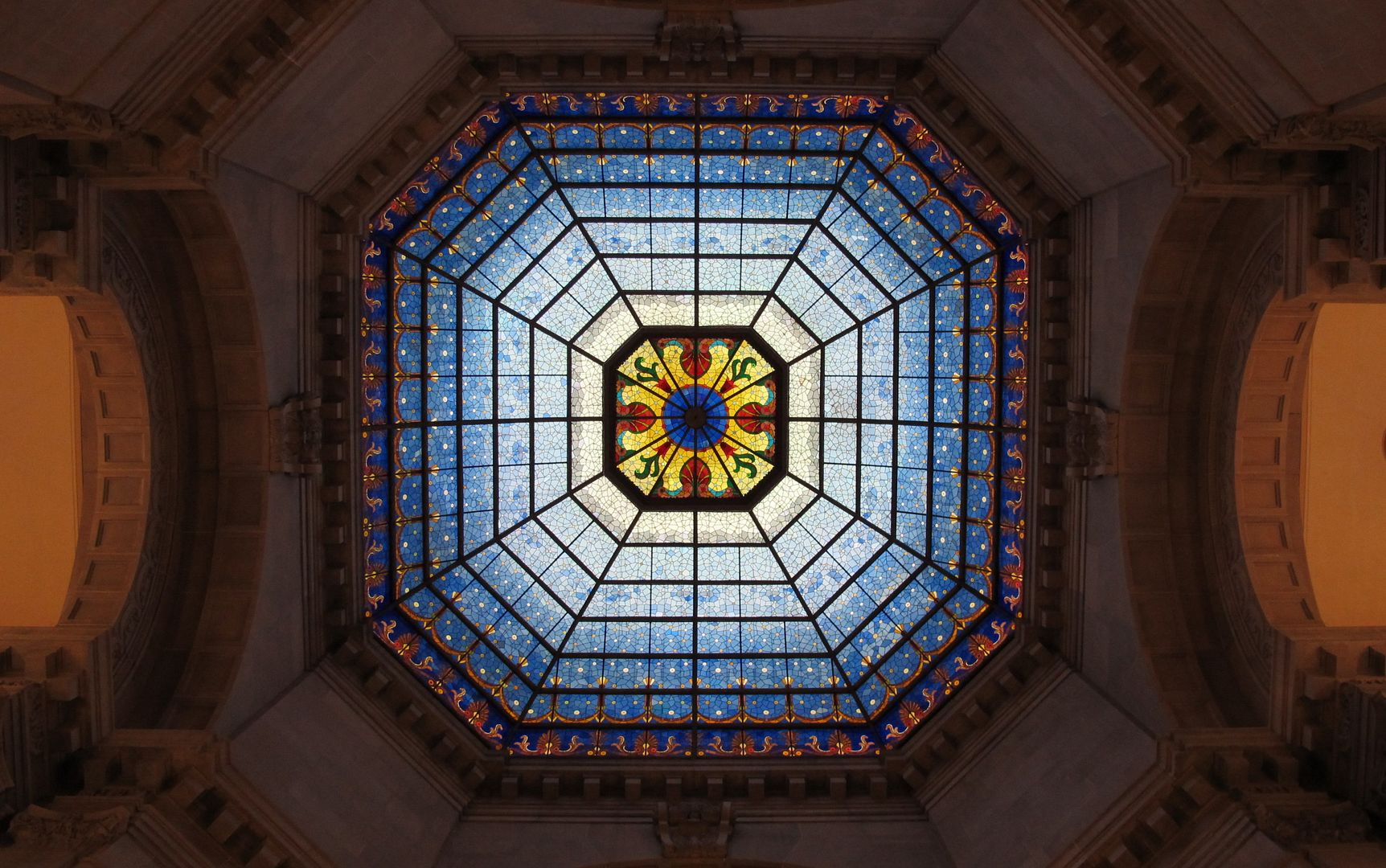 IMAGE: http://i302.photobucket.com/albums/nn84/kezug/Hobby%20Shots/StateCapitolBuilding_zps84a7ecbd.jpg