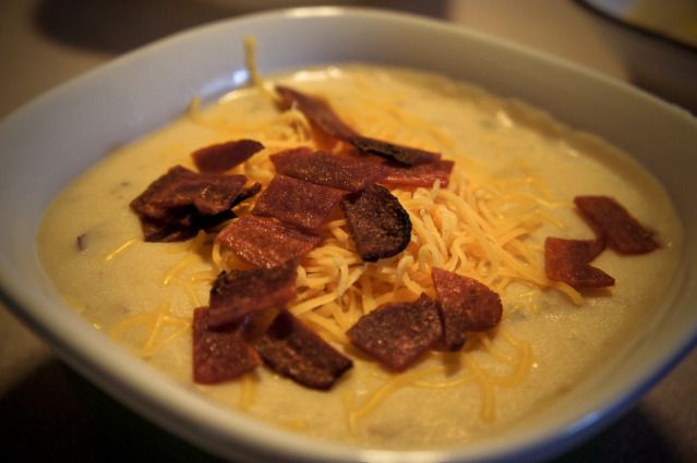 Crock Pot Baked Potato Soup | omnomalicious