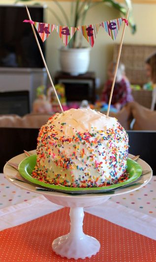 first birthday party cake, colorful birthday party cake, sprinkles birthday party cake, DIY bunting cake topper