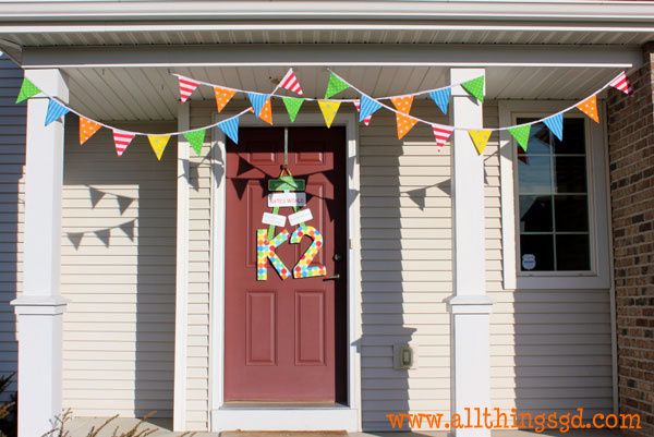 Kate's Sesame Street Birthday Party - Sesame Street & Elmo birthday party ideas, party decorations, food and printables. | www.allthingsgd.com