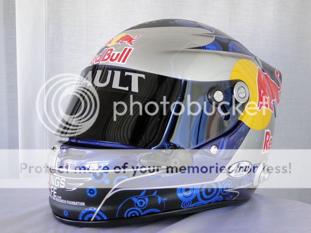 SEBASTIAN VETTEL 2011 F1 REPLICA HELMET FULL SIZE HELM  