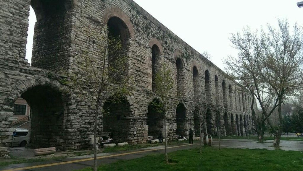 Bozdogan Aqueduct / Sarachane - Fatih photo bozdogan_aqueduct119.jpg