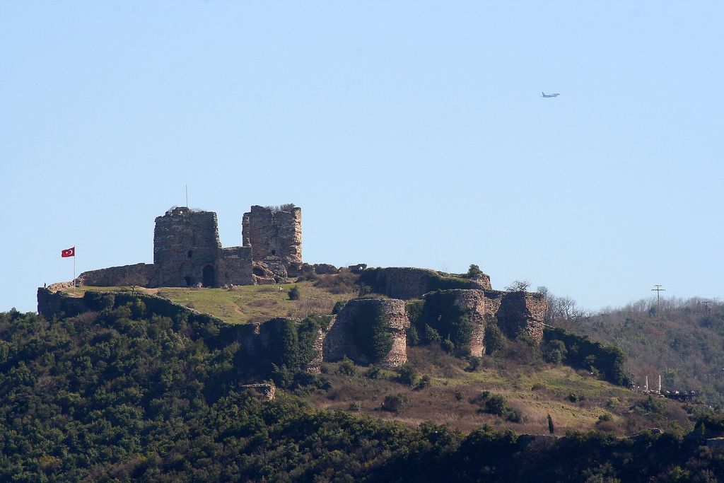Yoros Castle / Anadolu Kavagi - Beykoz photo yoros_castle121.jpg