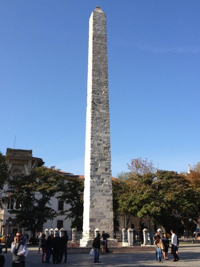 Walled Column / Sultanahmet Square - Fatih photo walled_obelisk103.jpg