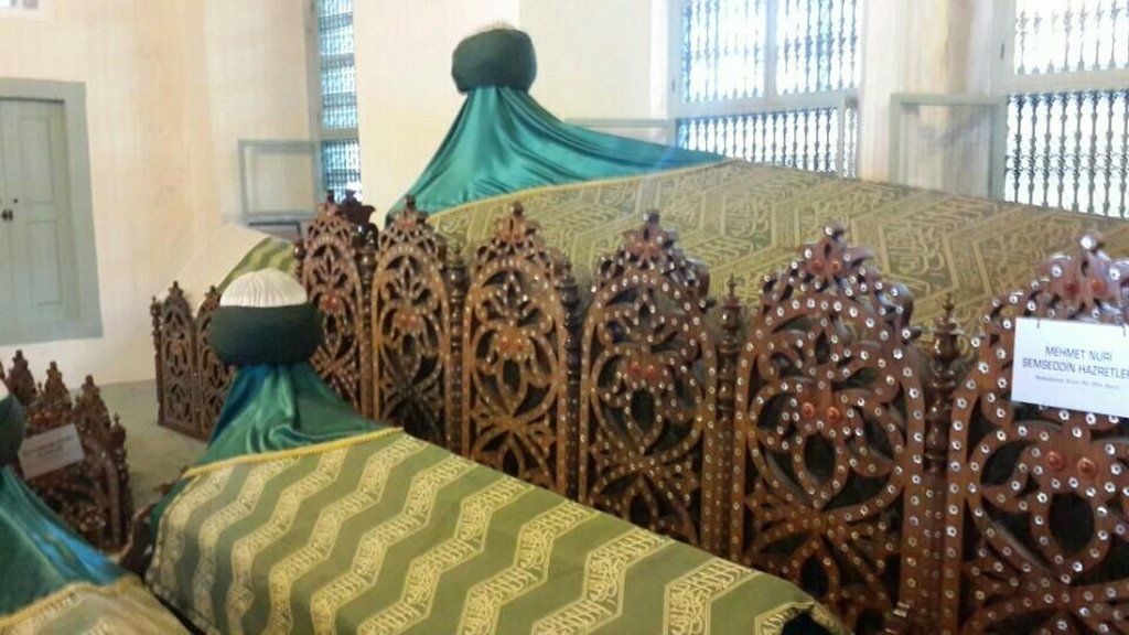 Yahya Efendi Tekkesi / Ciragan - Besiktas photo yahyaefendi_lodge118.jpg