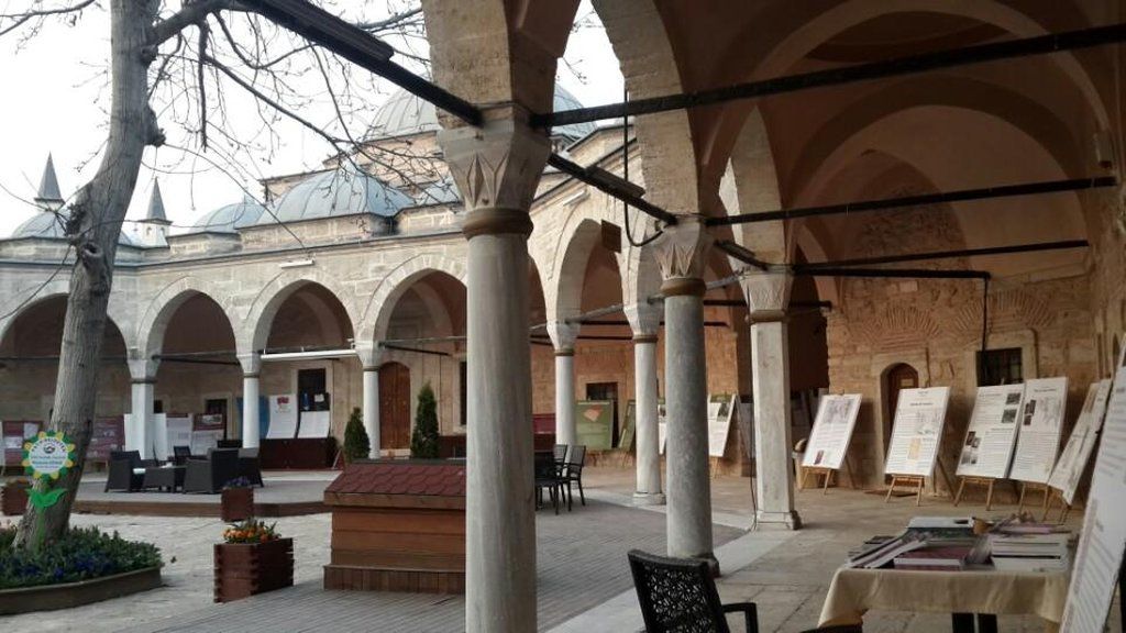 Rustem Pasha Madrasa / Cagaloglu - Fatih photo rustempasa_madrasa106.jpg